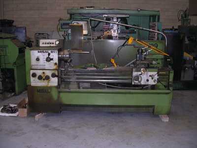 Centre lathe MISAL 817/1500