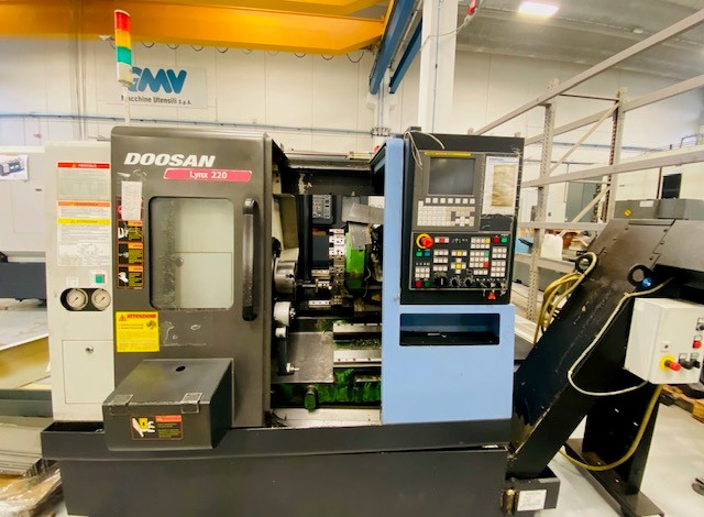 Cnc lathe DOOSAN LYNX 2200