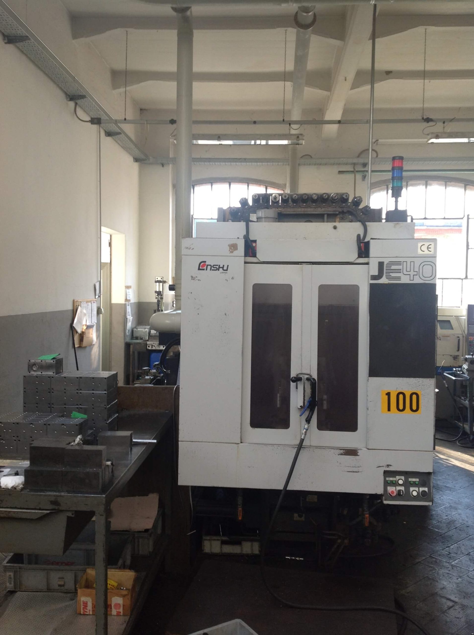 Horizontal machining center ENSHU JE40