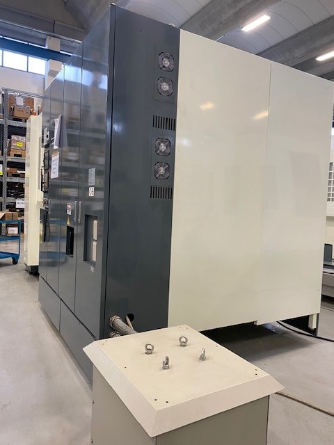 Horizontal machining center KITAMURA HX400i