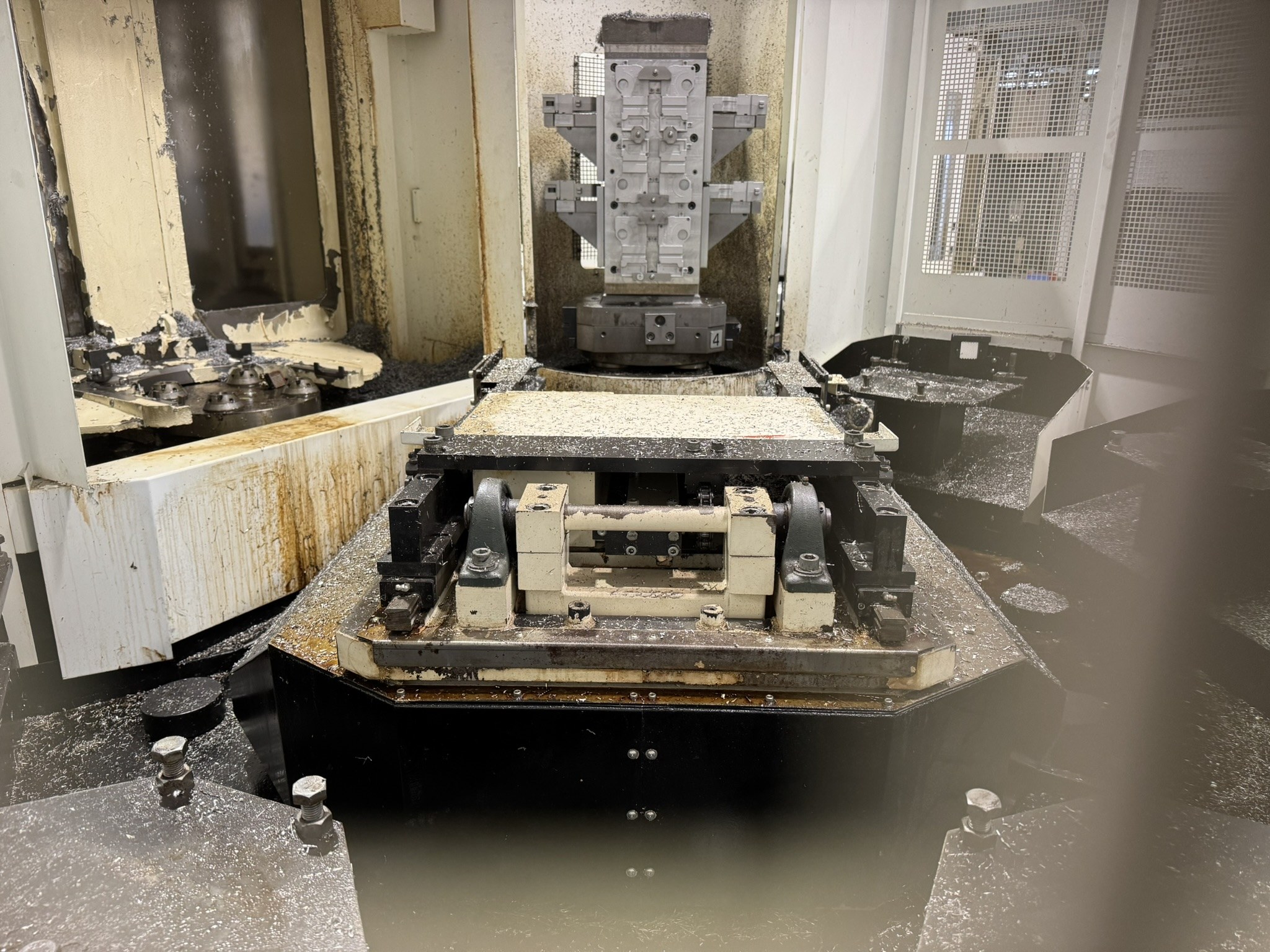 Horizontal machining center KITAMURA HX400i