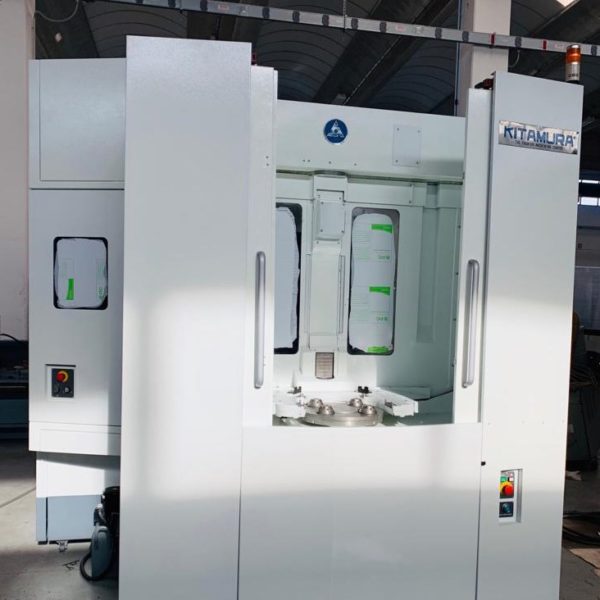 Horizontal machining center KITAMURA Mycenter HX400iF