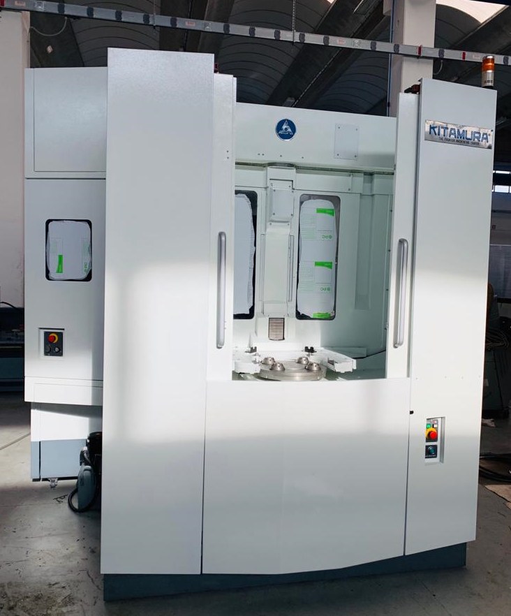 Horizontal machining center KITAMURA Mycenter HX400iF