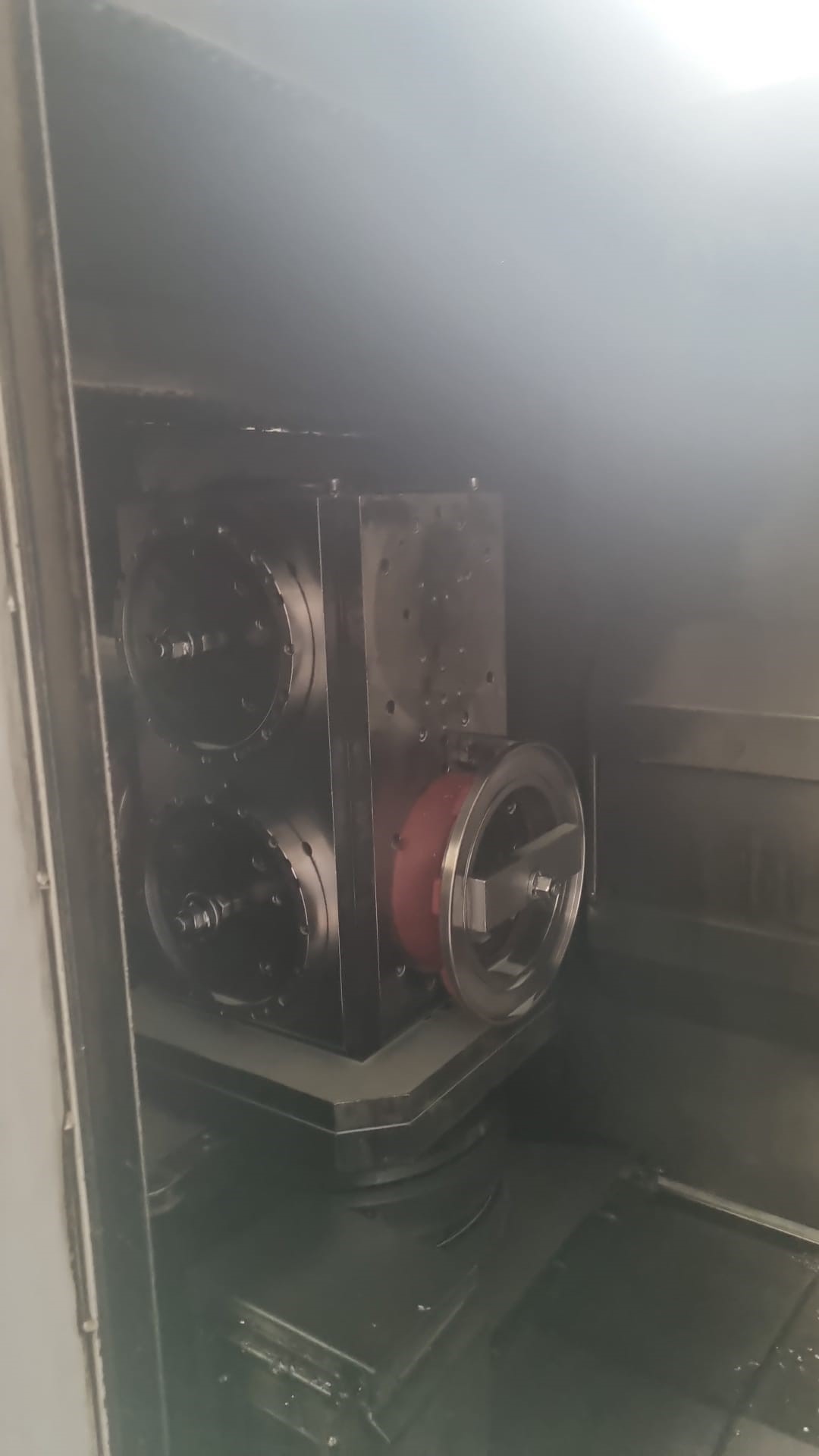 Horizontal machining center MAZAK HTC-400