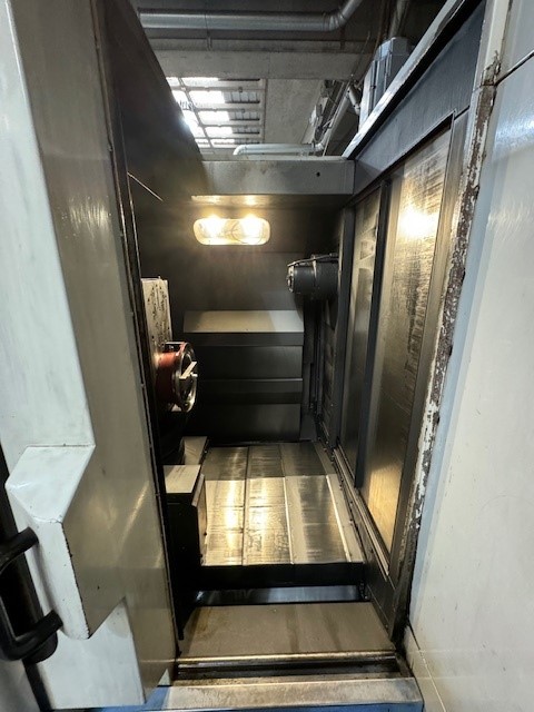 Horizontal machining center MAZAK HTC-400