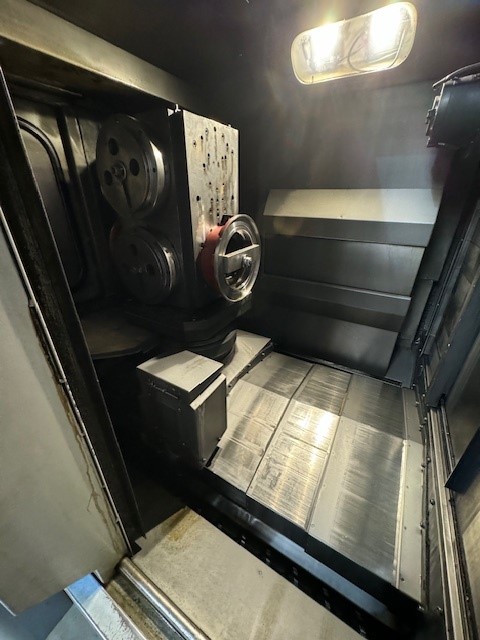 Horizontal machining center MAZAK HTC-400