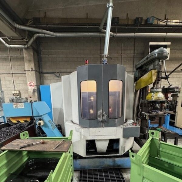 Horizontal machining center MAZAK HTC-400