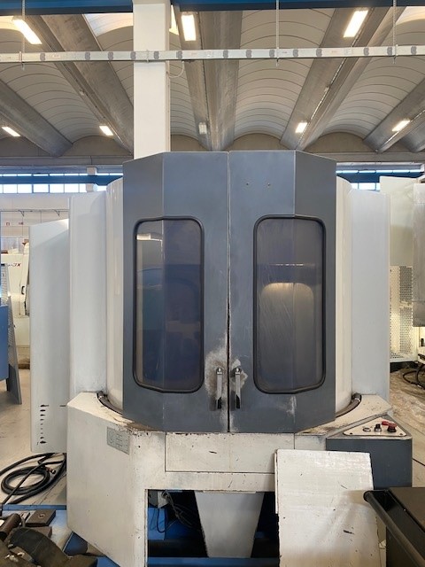 Horizontal machining center MAZAK HTC-400