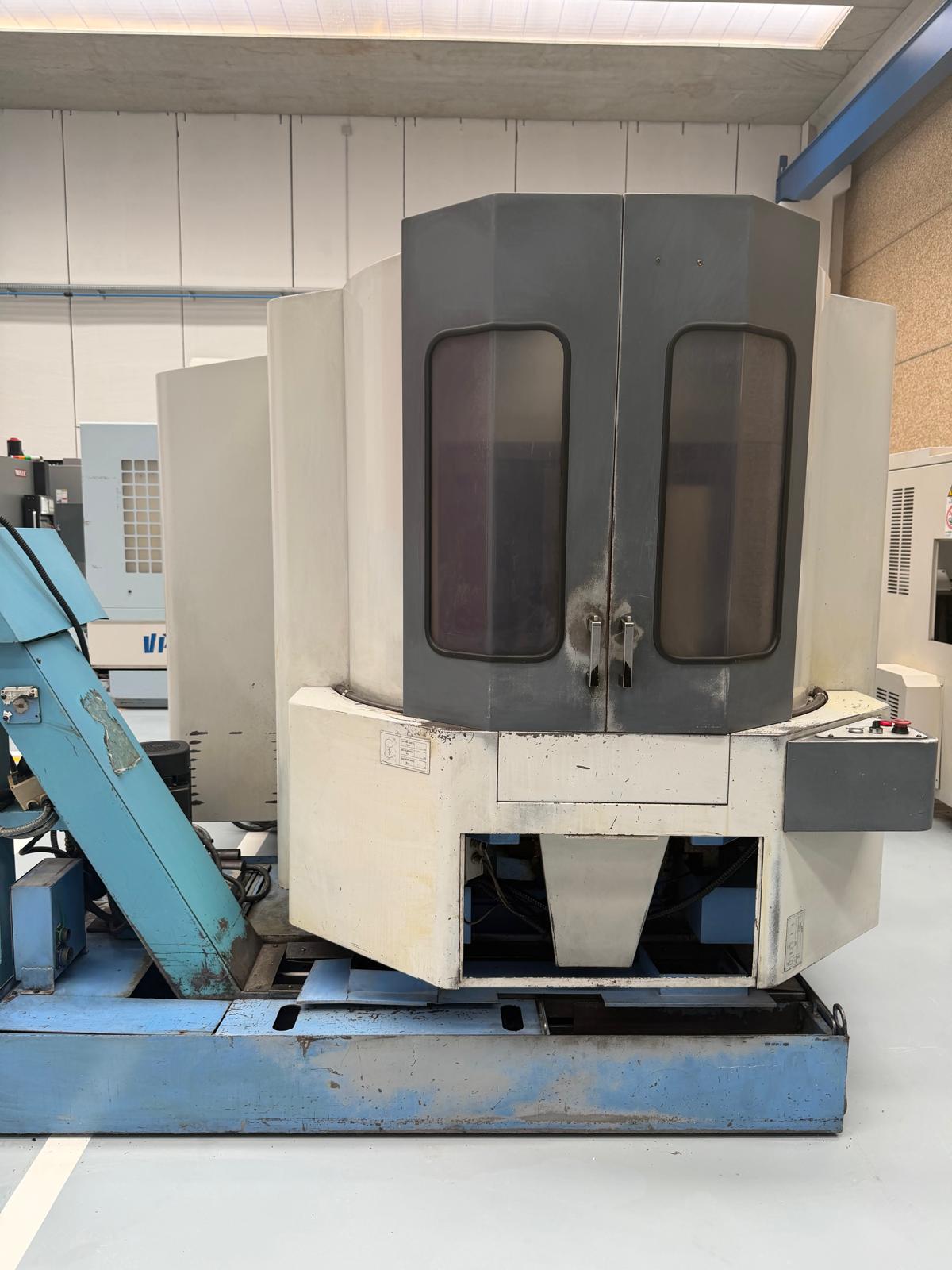Horizontal machining center MAZAK HTC-400