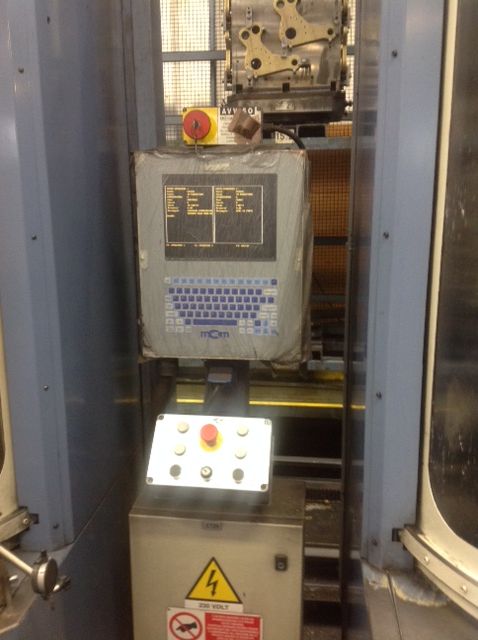 Horizontal machining center TOSHIBA BMC 630