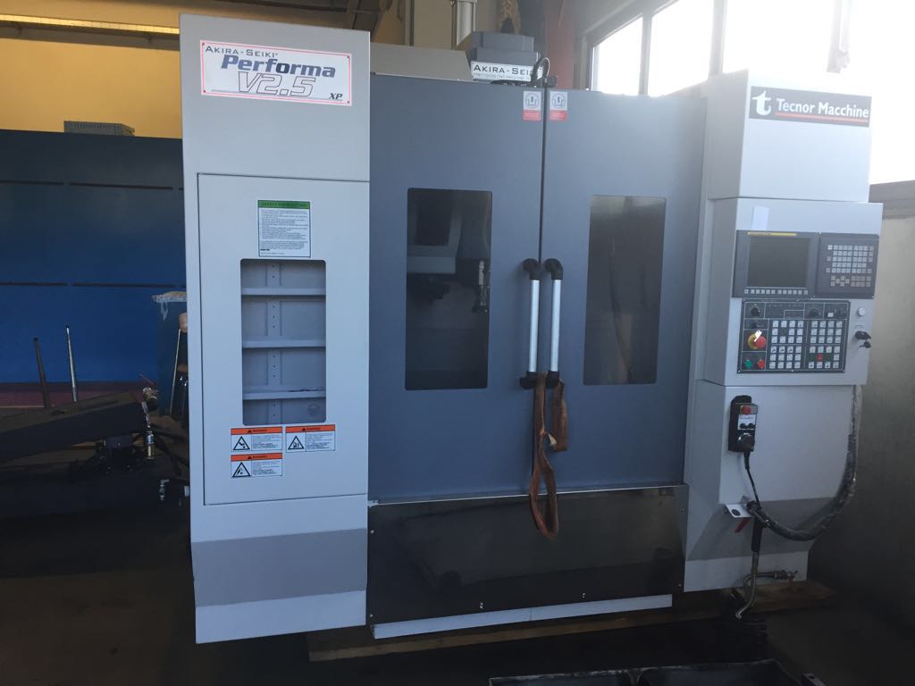 Vertical machining center AKIRA SEIKI V 2.5