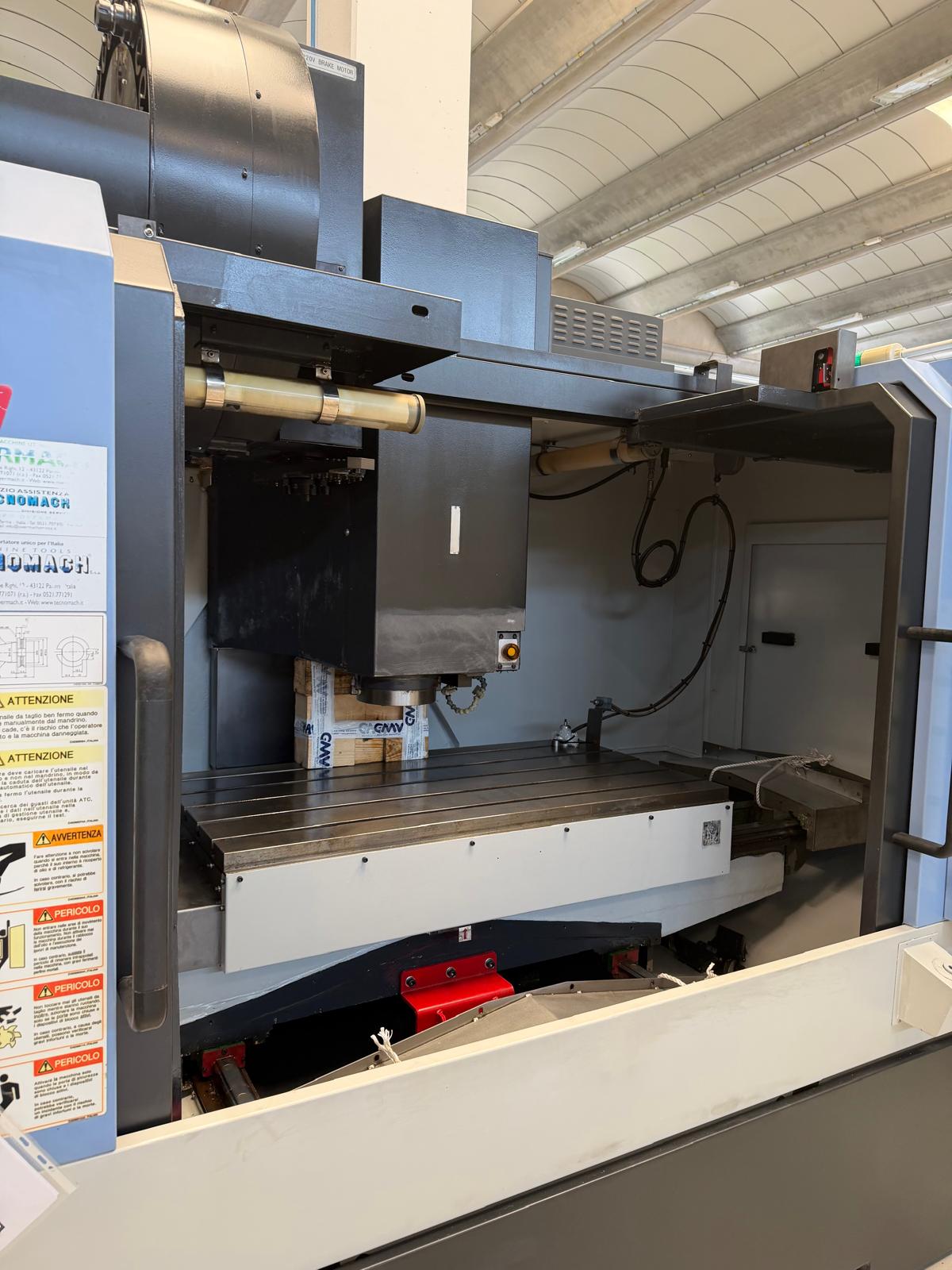 Vertical machining center DOOSAN DNM 650