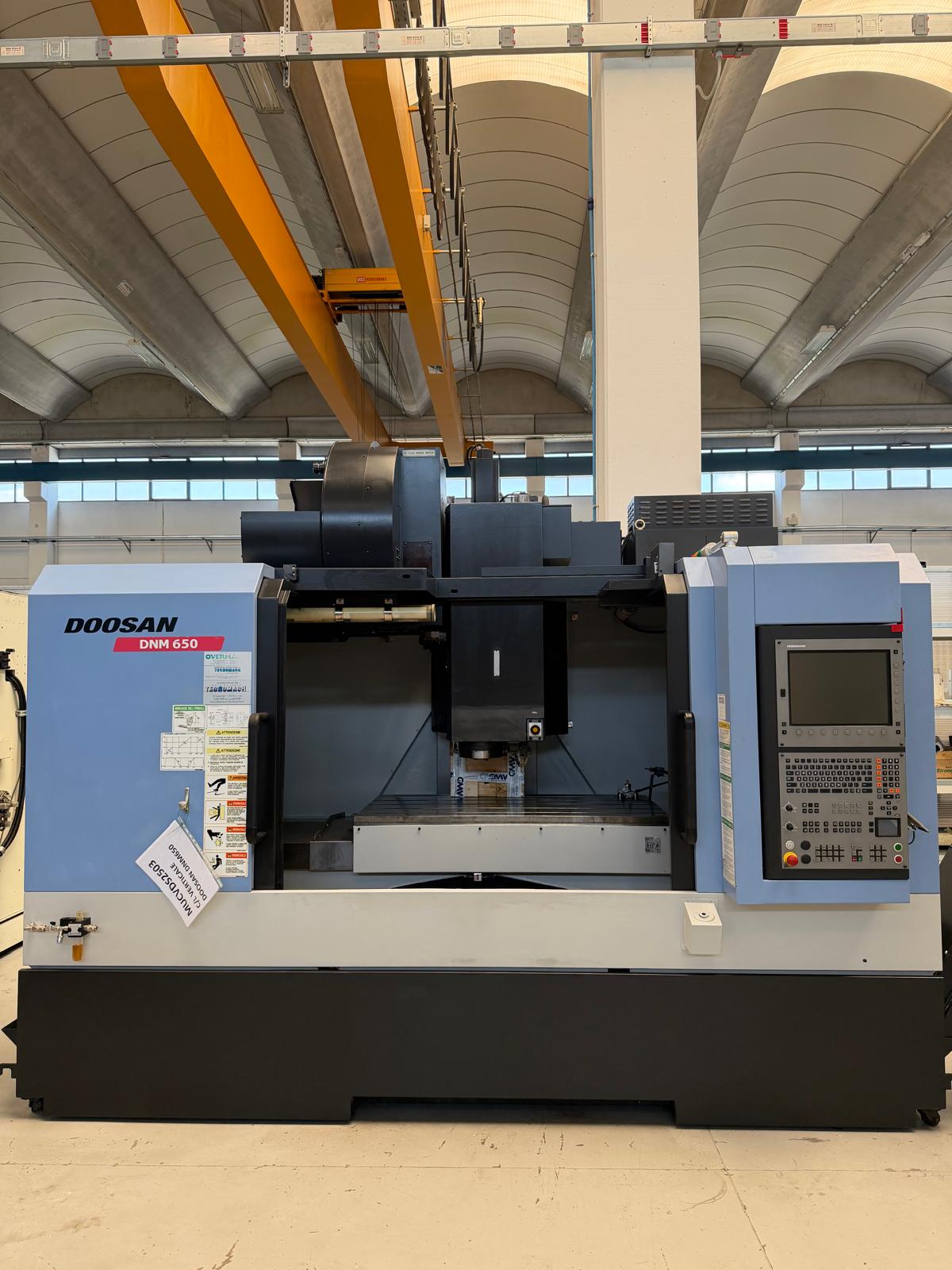 Vertical machining center DOOSAN DNM 650