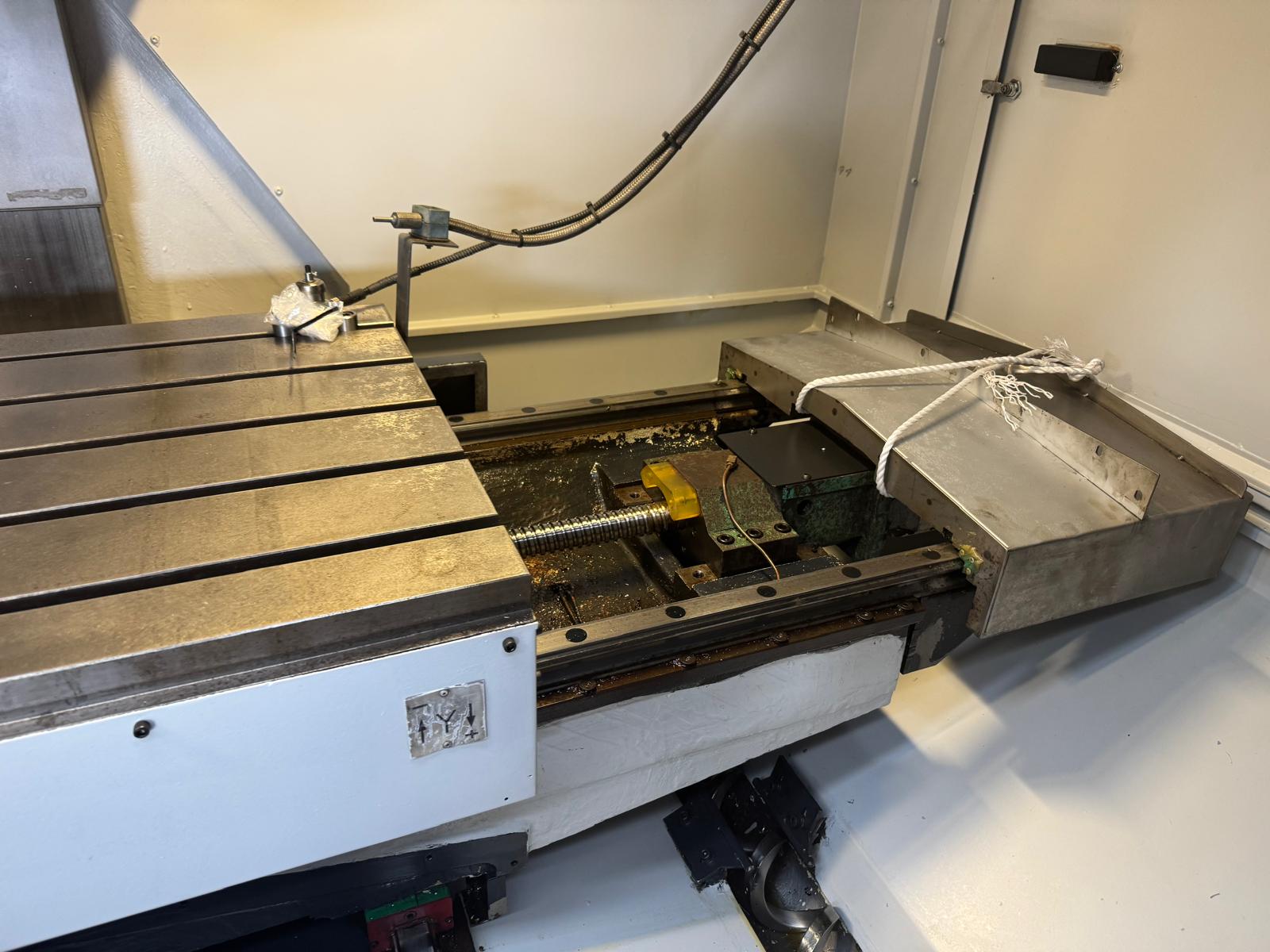 Vertical machining center DOOSAN DNM 650
