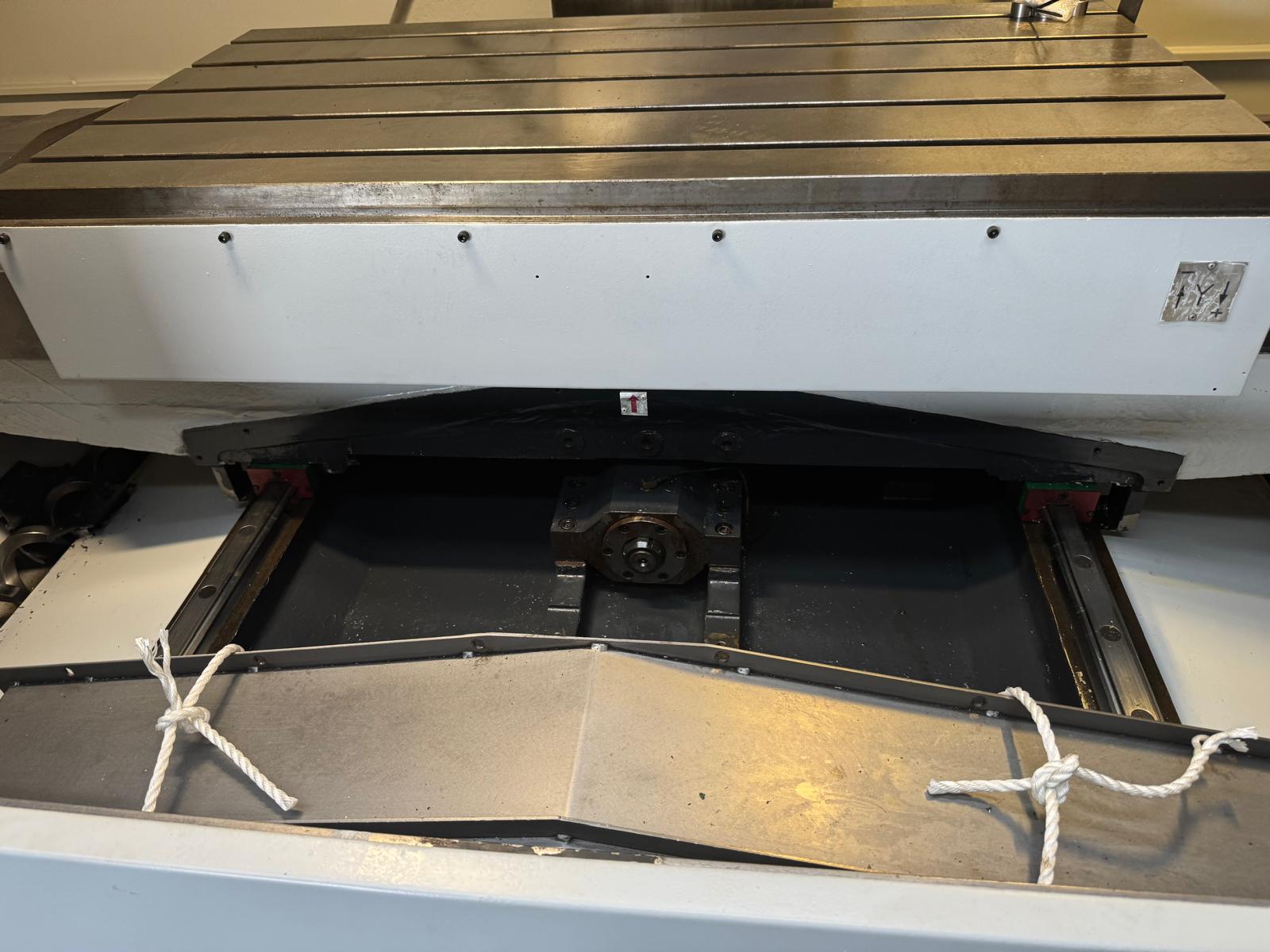 Vertical machining center DOOSAN DNM 650