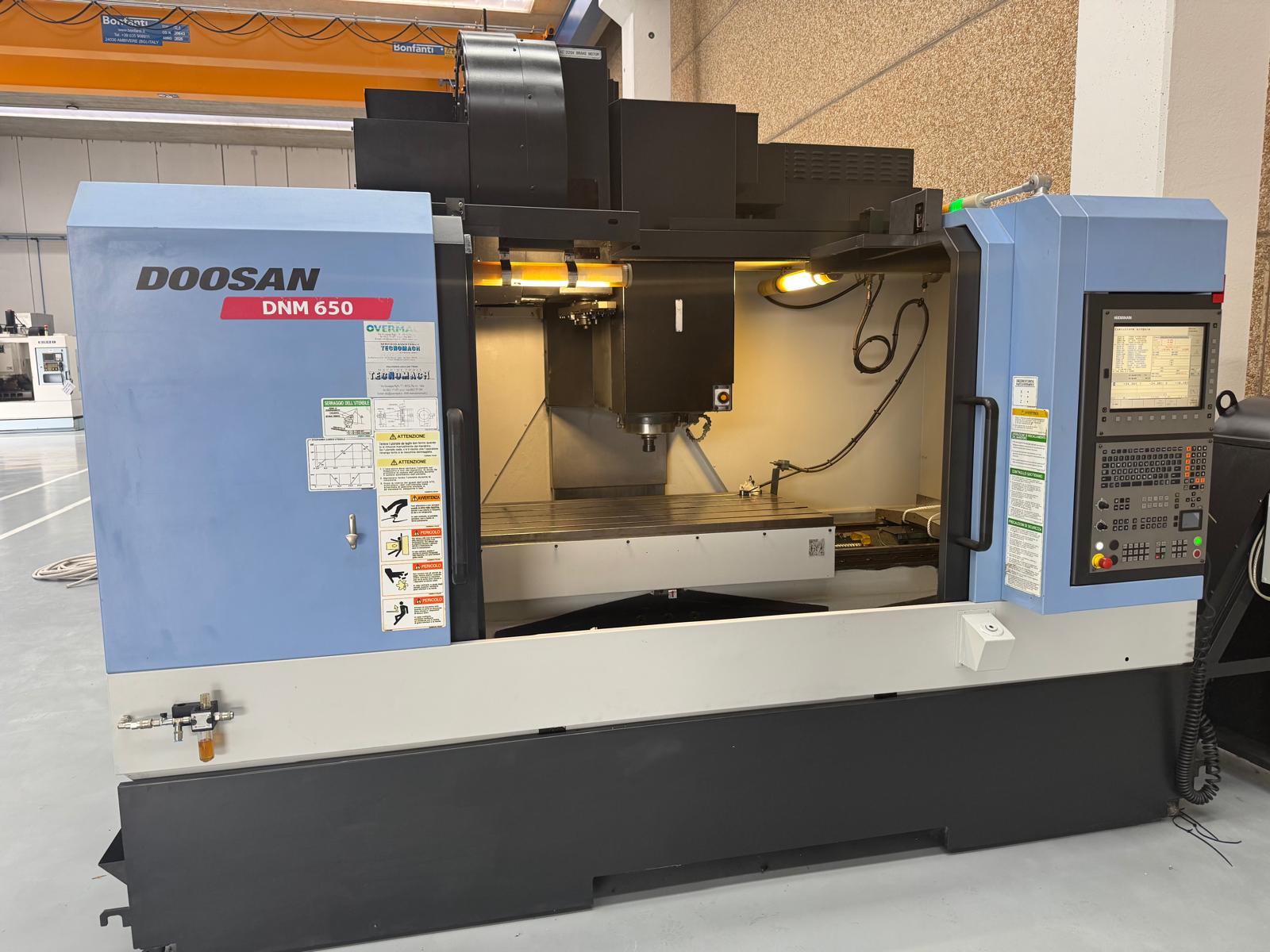 Vertical machining center DOOSAN DNM 650
