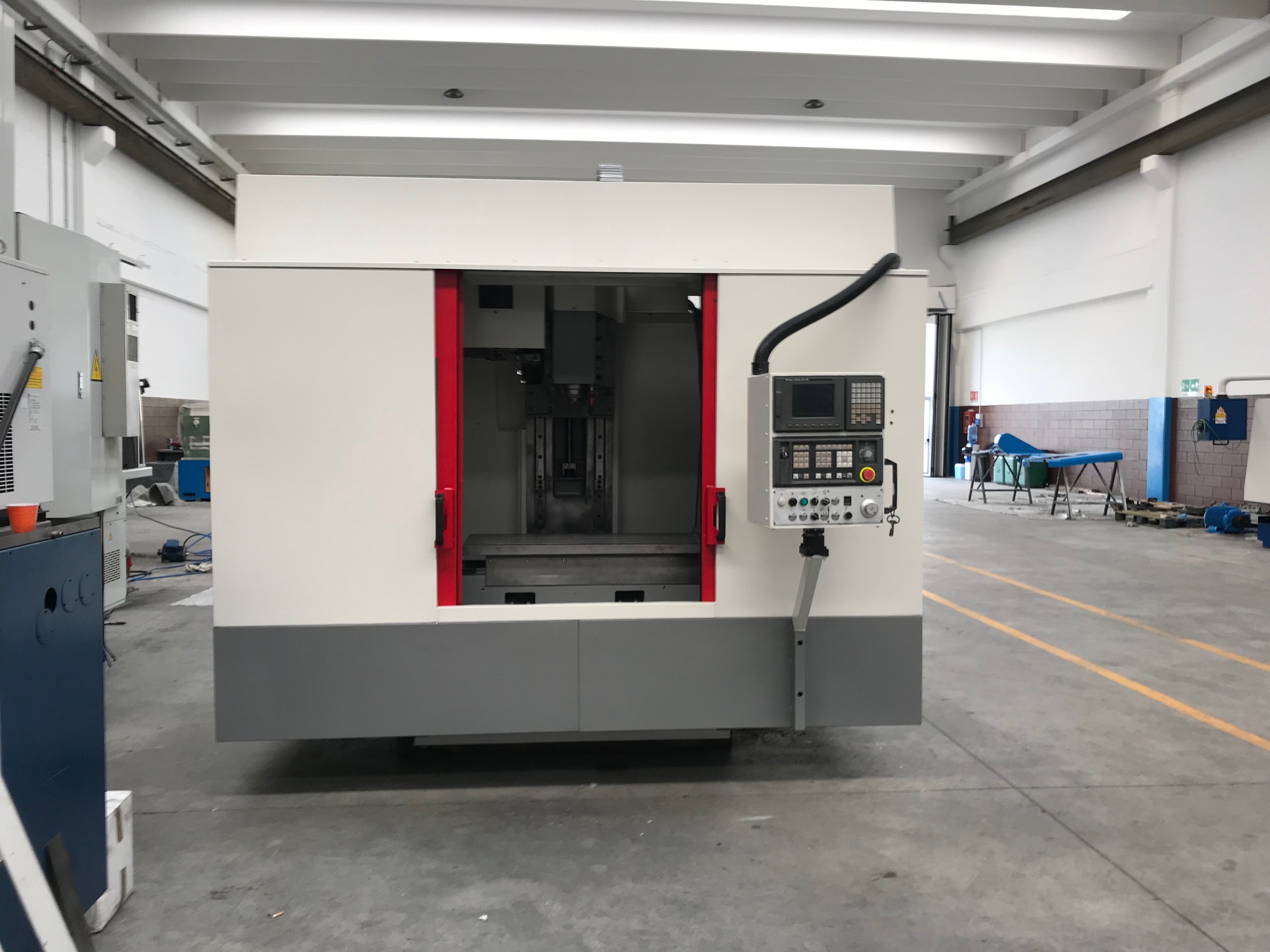 Vertical machining center EIKON VMC1000