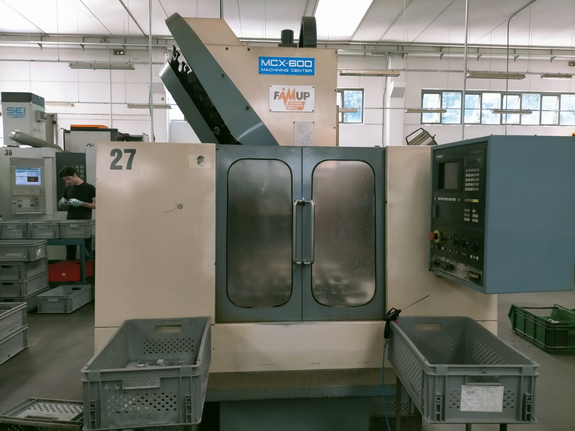 Vertical machining center FAMUP MCX 600