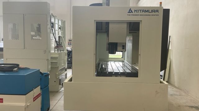 Vertical machining center KITAMURA Bridgecenter 6G