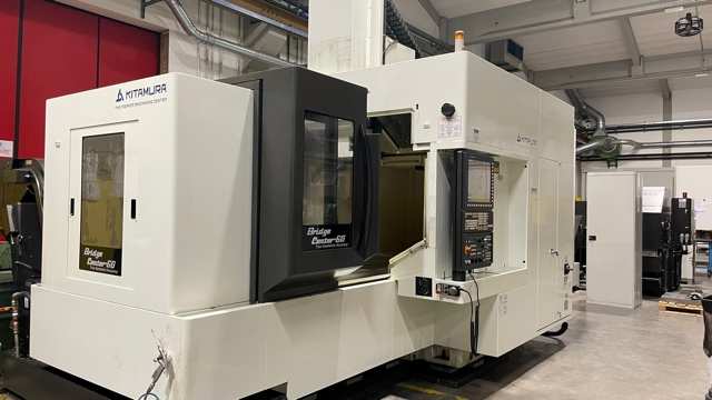 Vertical machining center KITAMURA Bridgecenter 6G