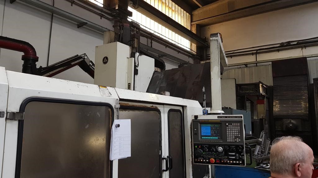 Vertical machining center KITAMURA BRIDGECENTER 8