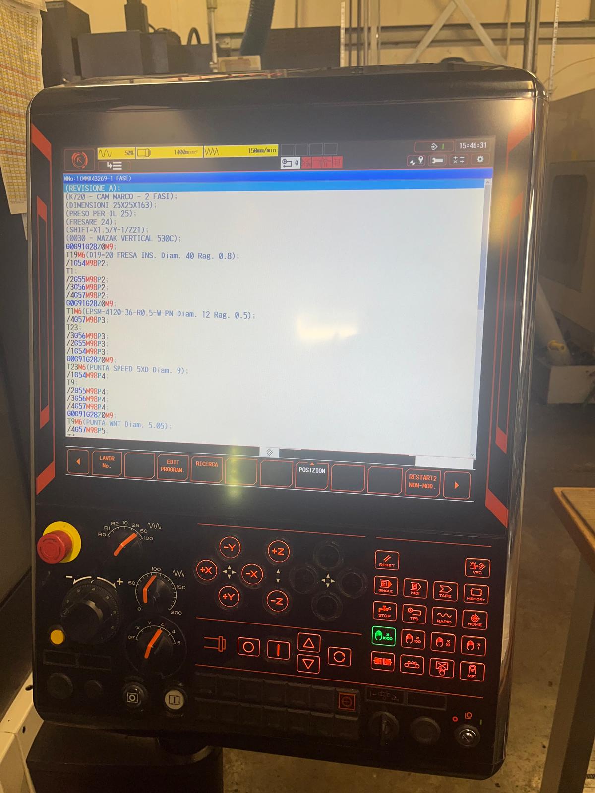 Vertical machining center MAZAK VCN 530C
