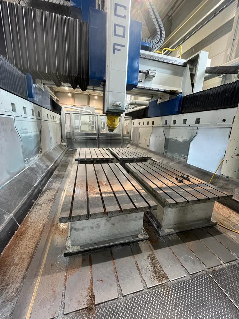 Vertical machining center MECOF DYNAMILL 3000L