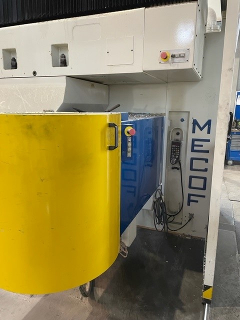Vertical machining center MECOF DYNAMILL 3000L