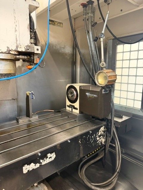 Vertical machining center NIKKEI VH-1010
