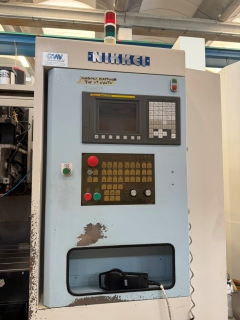 Vertical machining center NIKKEI VH-1010