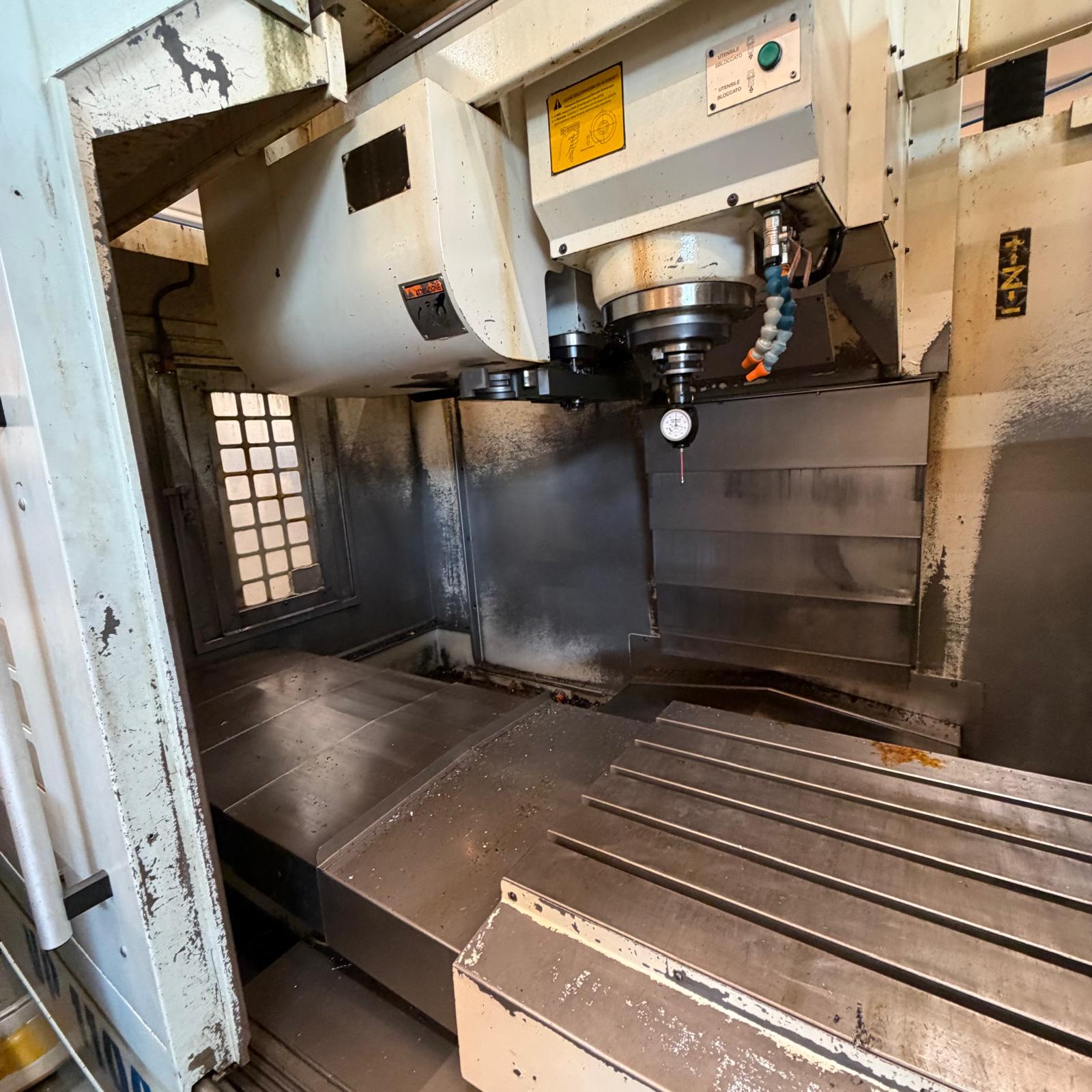 Vertical machining center NIKKEI VP1100#50