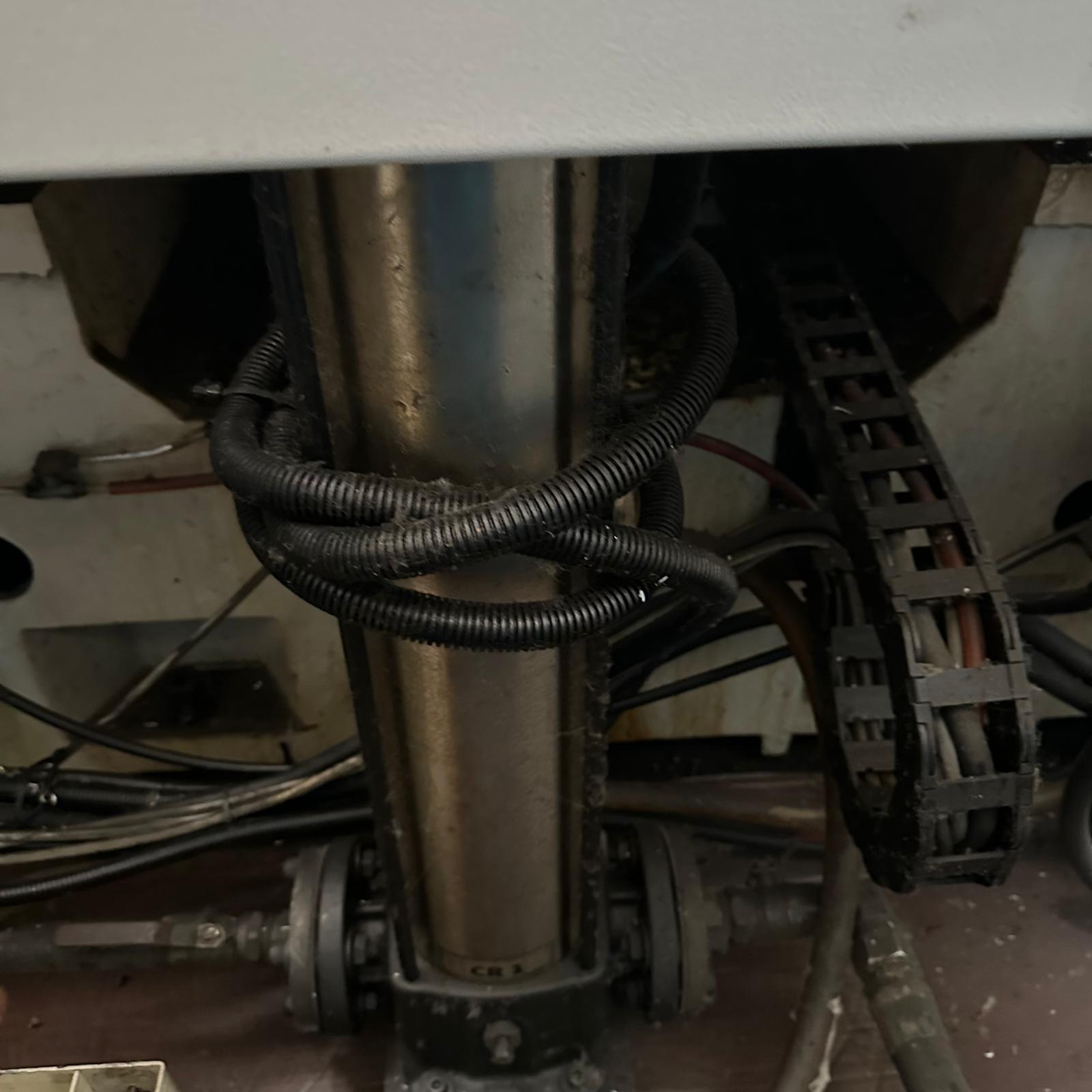 Vertical machining center NIKKEI VP1500#40