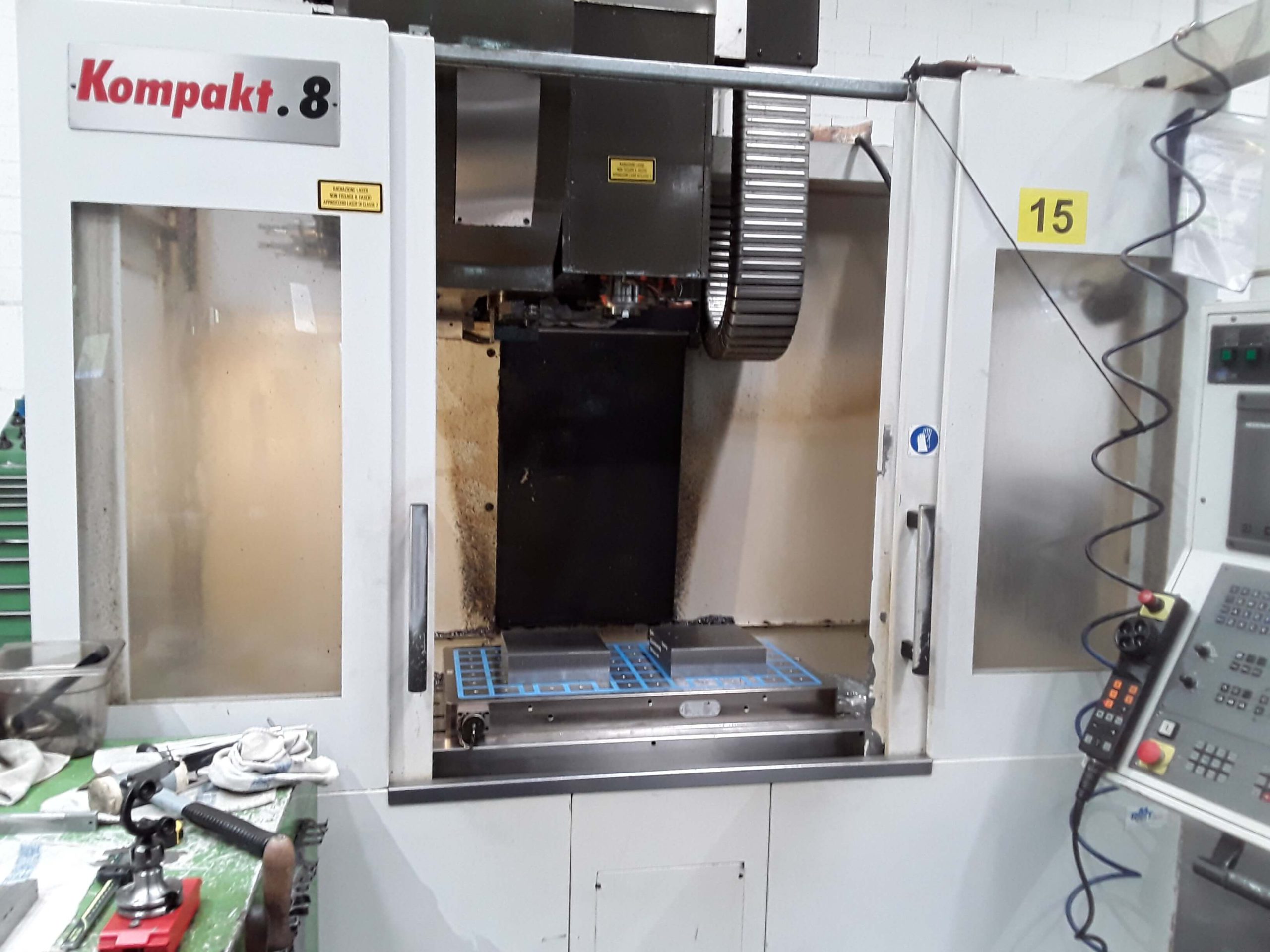 Vertical machining center RMT KOMPAKT 8
