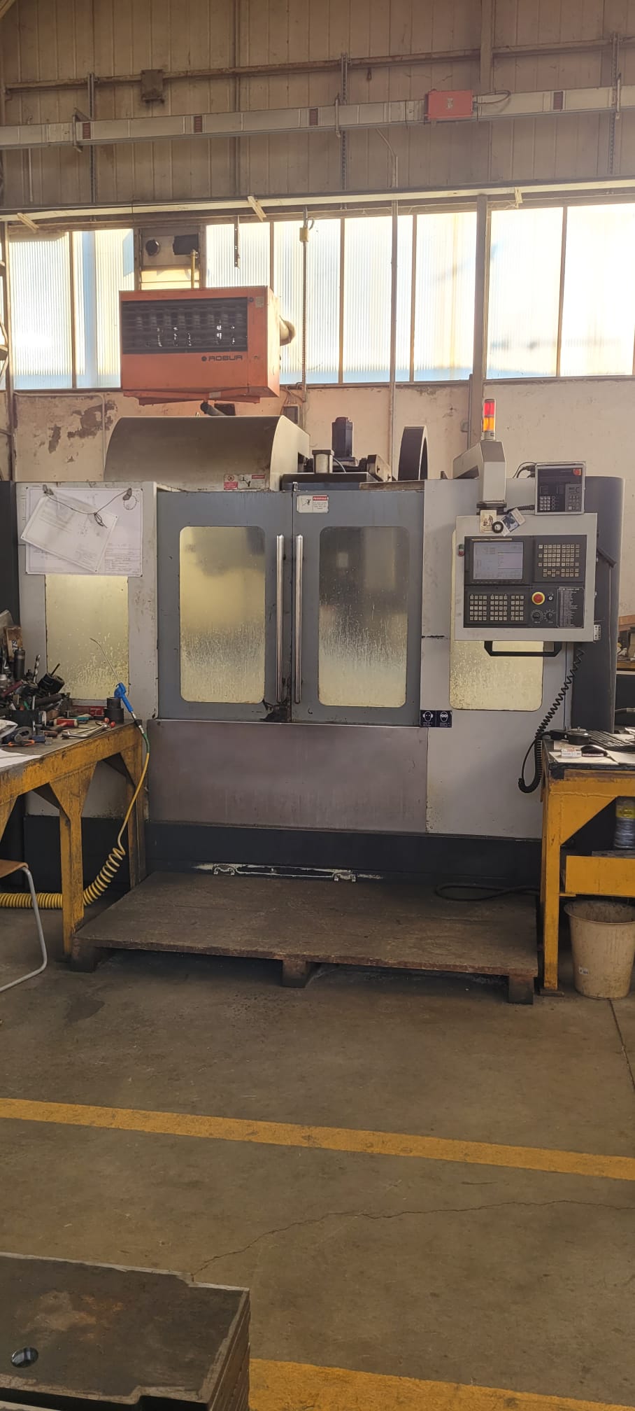 Vertical machining center SEIKITECH MCV 1100A