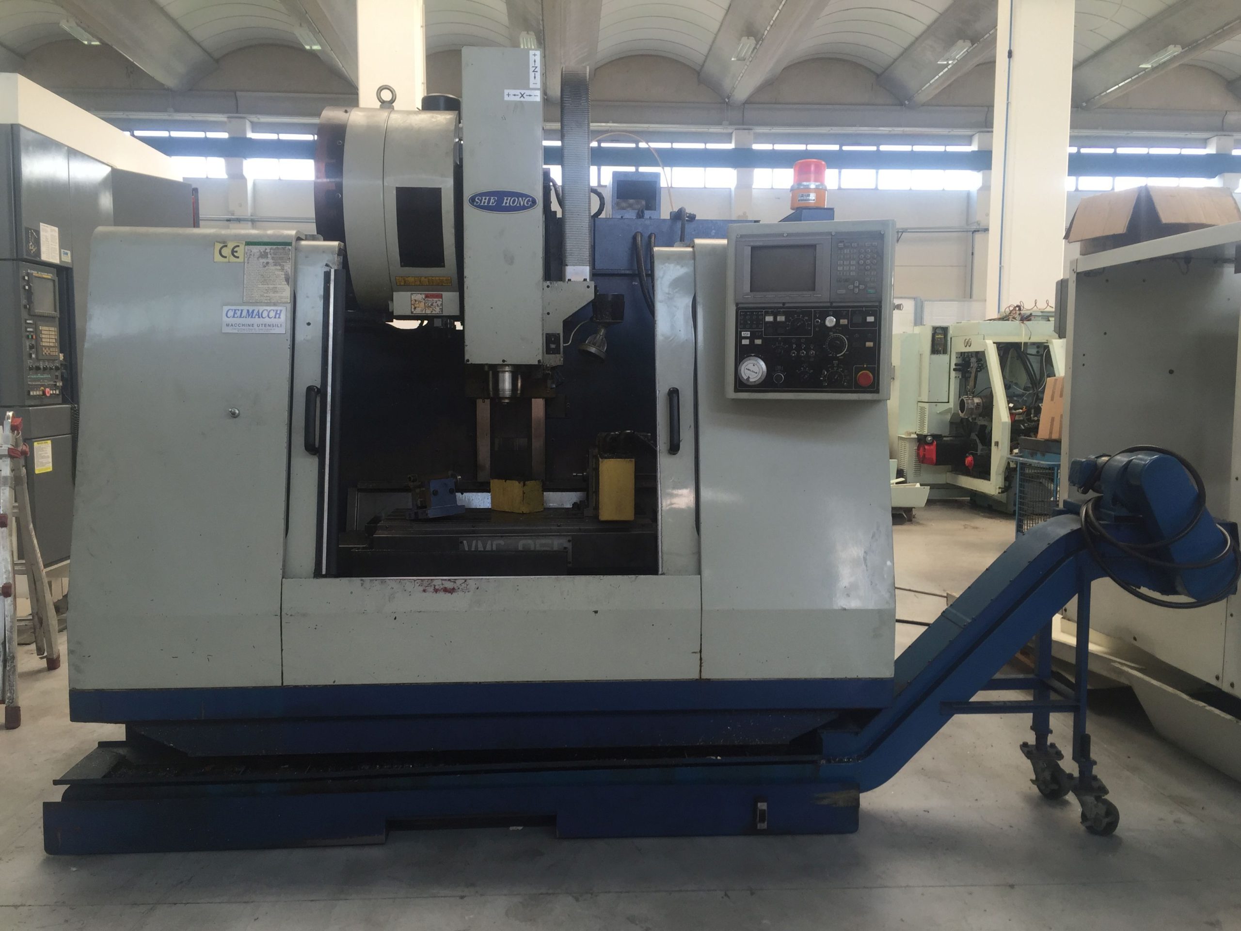 Vertical machining center SHE HONG VMC 850 A