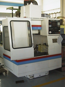 Vertical machining center TAKISAWA MACV2E