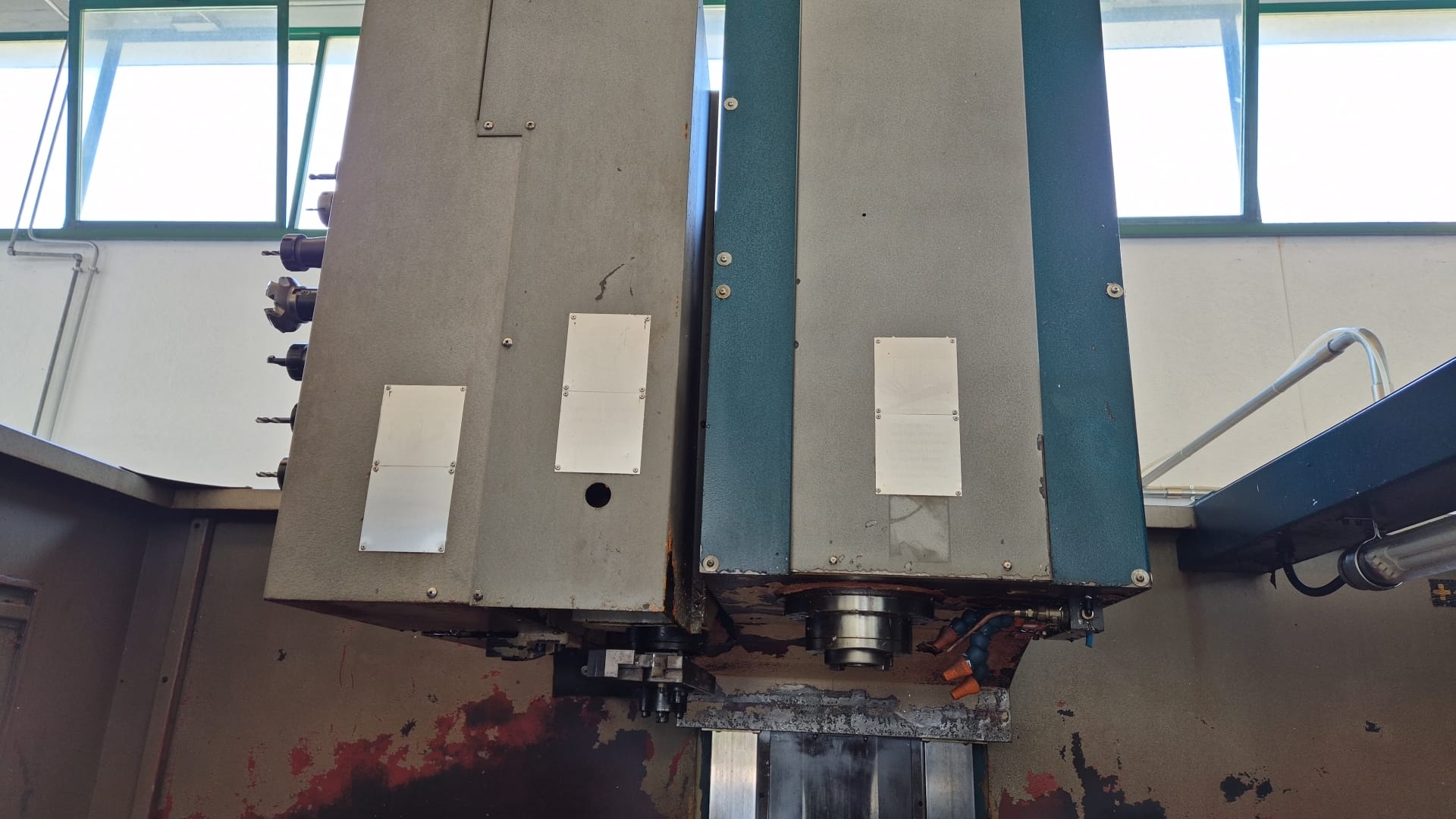 Vertical machining center VANTAGE Partner 147A