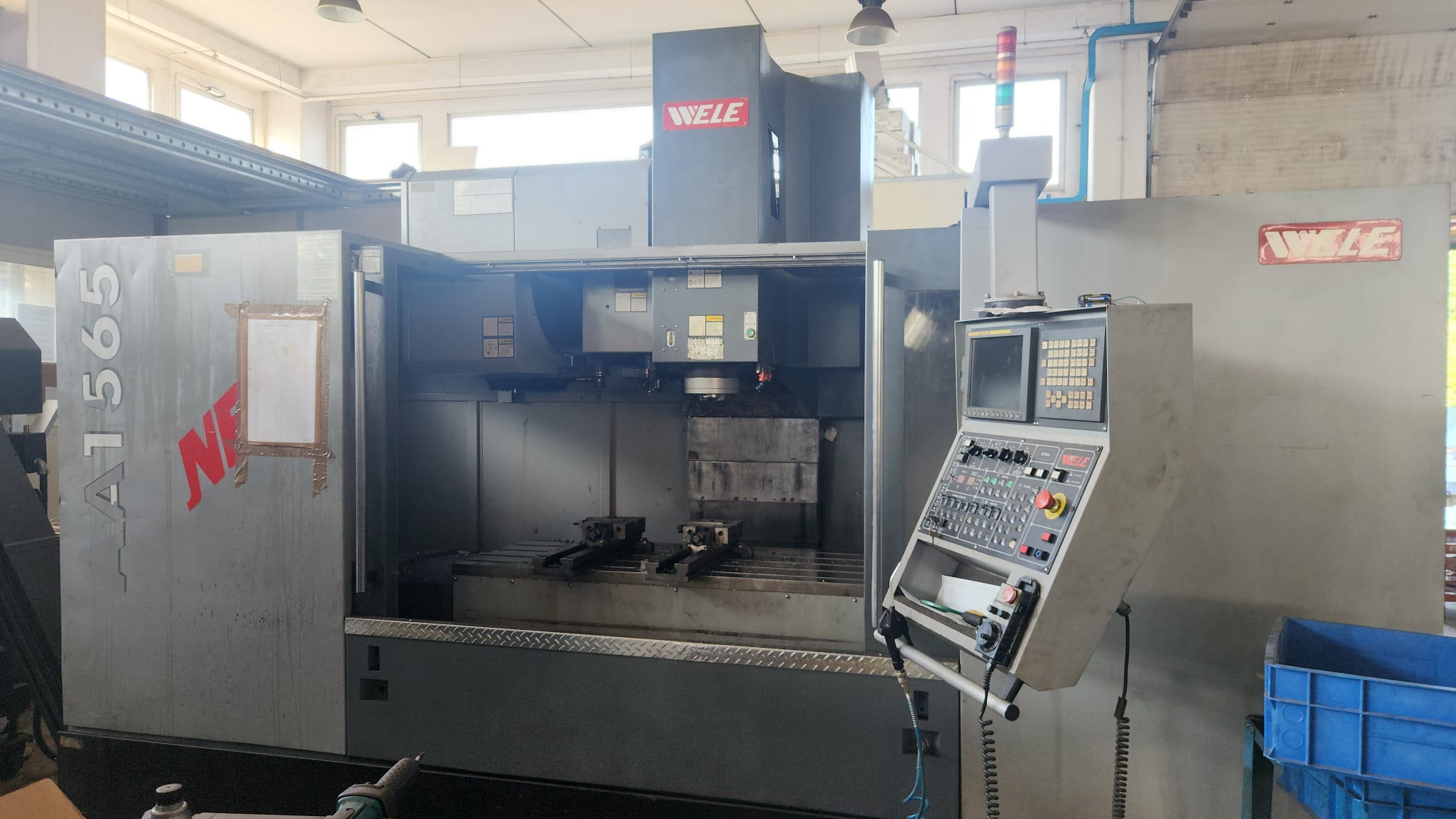 Vertical machining center WELE AA1565#50