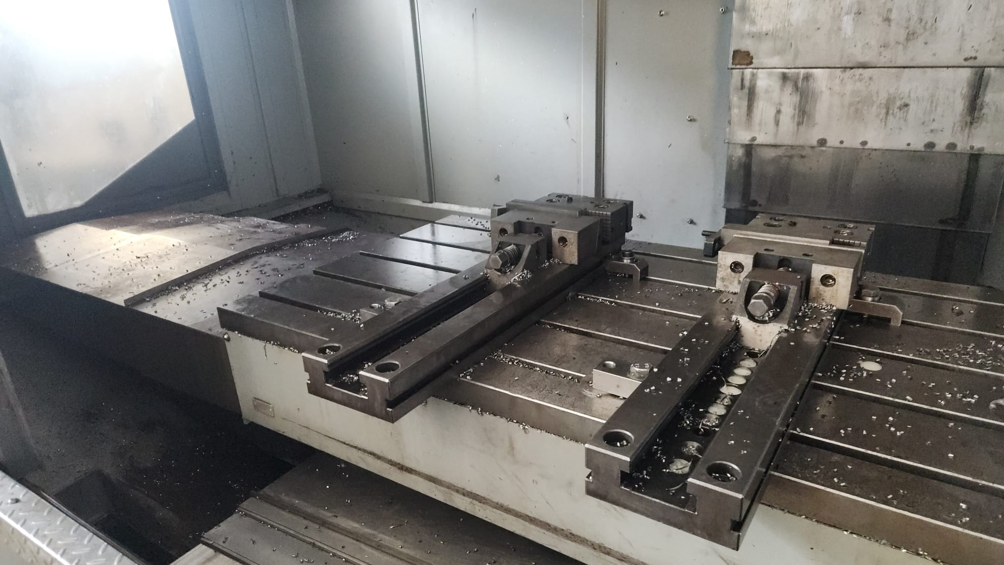 Vertical machining center WELE AA1565#50