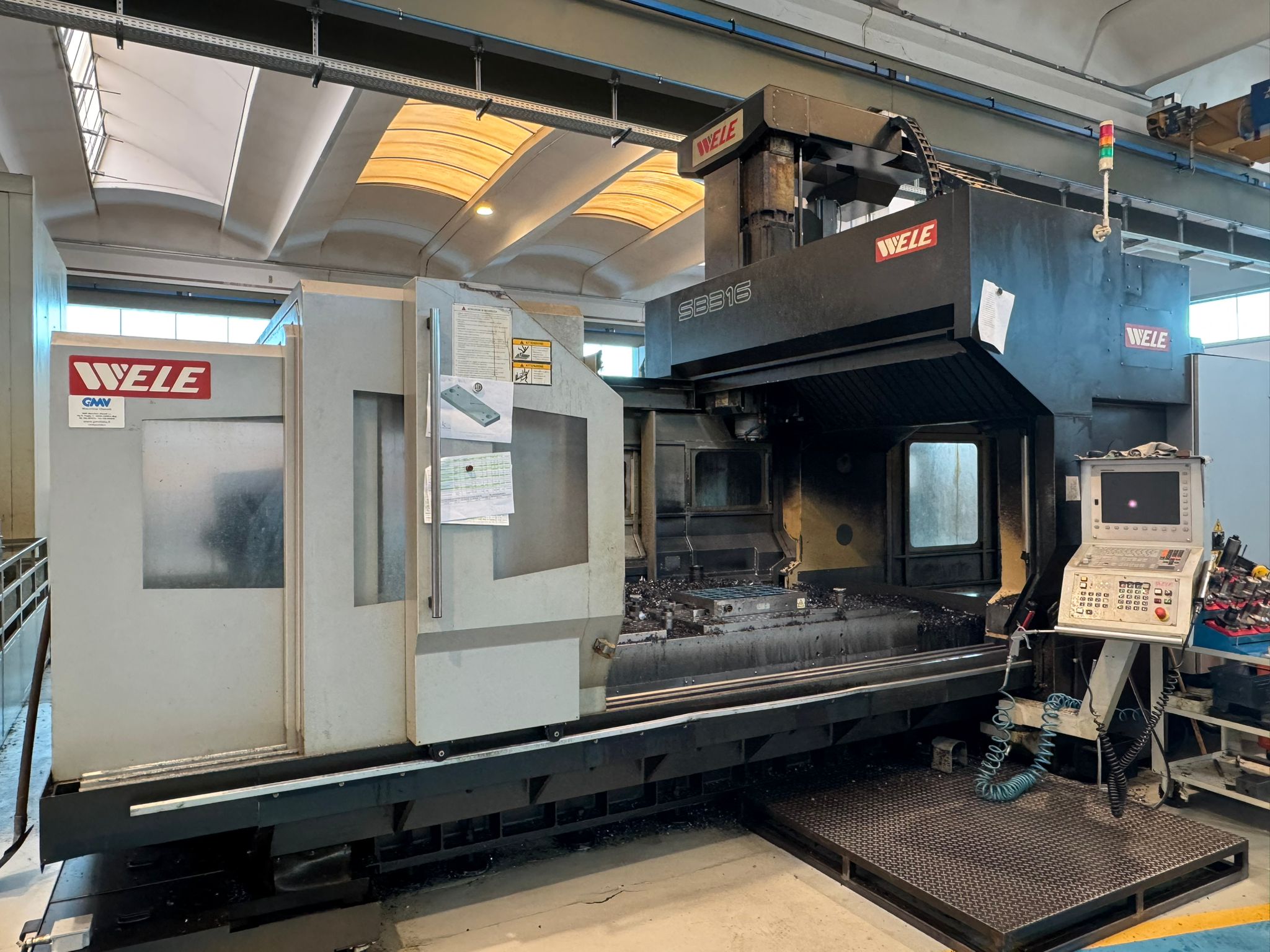 Vertical machining center WELE SB-316